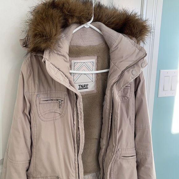 TNA Summit Parka - Picture 2 of 10